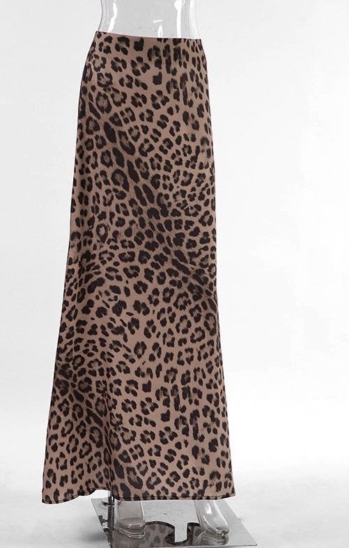 Miss Sparkling leopard print maxi skirt in brown with a flowing design for stylish women's wear