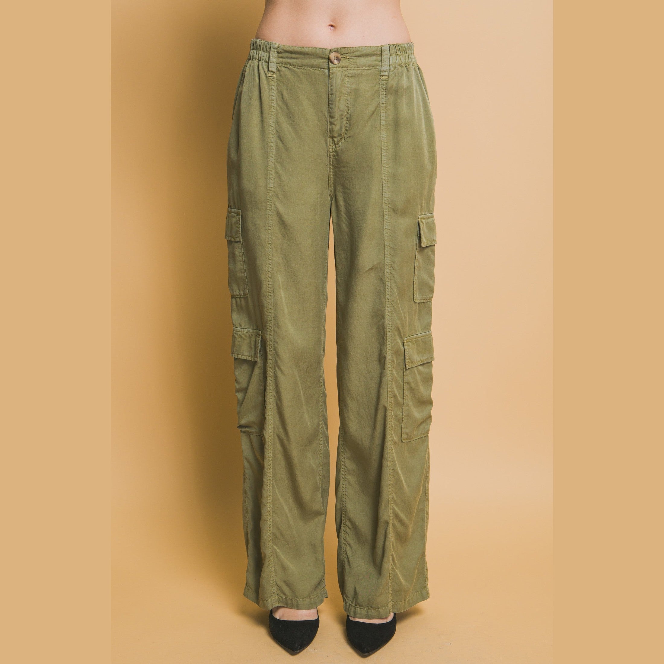 VacationGrabs lightweight travel pants with pockets in olive green for women