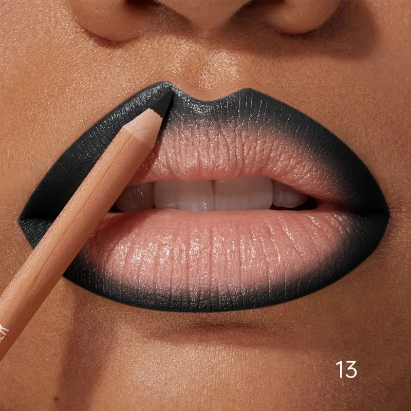 Lip pencil liner in nude shade for defining lips