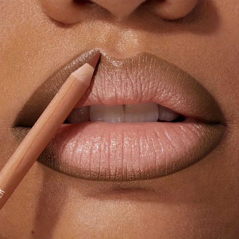 VacationGrabs lip pencil liner in nude for defining lips