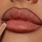 Lip pencil liner in nude shade for precise lip definition