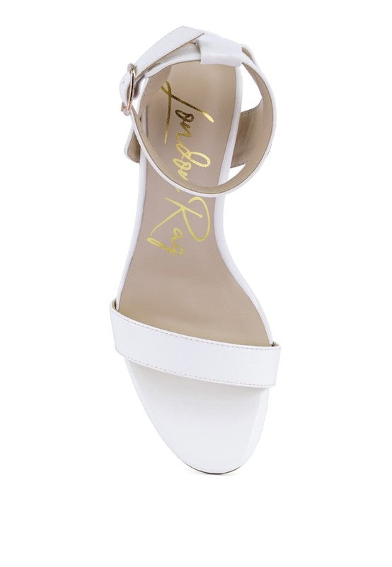 Women's chunky clear high heeled sandals in white for stylish occasions