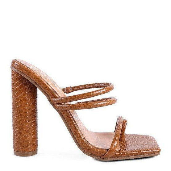 Dandelion croc sandals with stylish double straps and a chunky heel for women's fashion