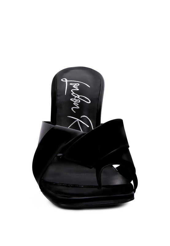 Women's black intertwined toe ring heeled sandals for stylish occasions