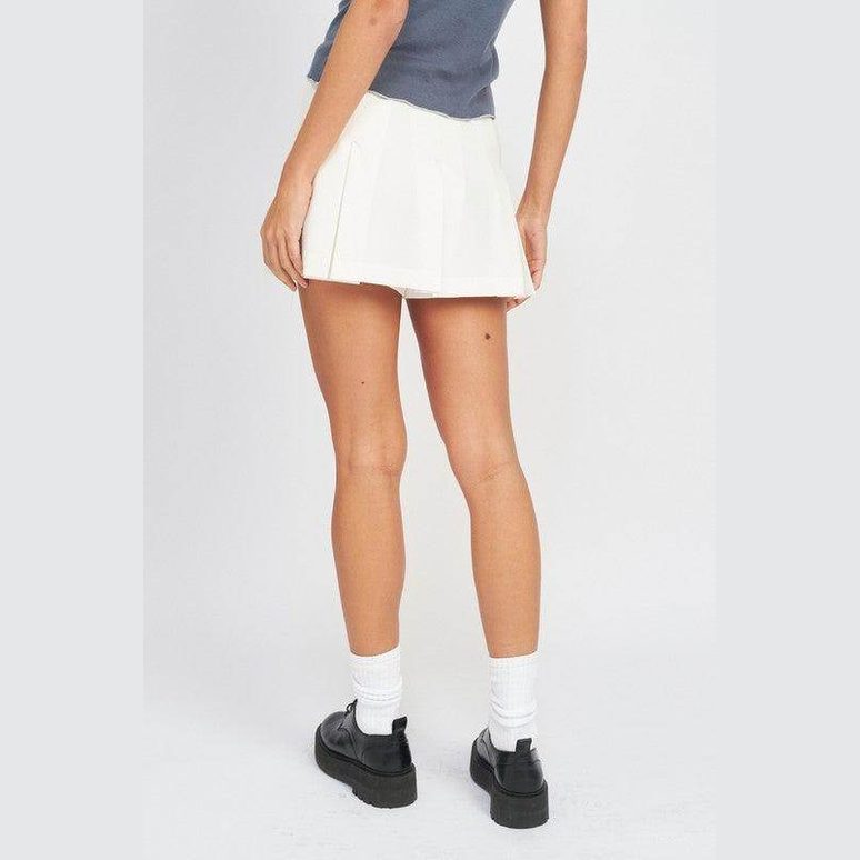 Emory Park Women's low rise skort shorts with pleated design in white for a stylish look