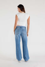Women's low waist jeans in light blue denim for casual wear