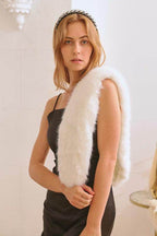 Bella Chic Luxury Faux Fur Fashion Scarf in White, Perfect for Elegant Women's Accessories