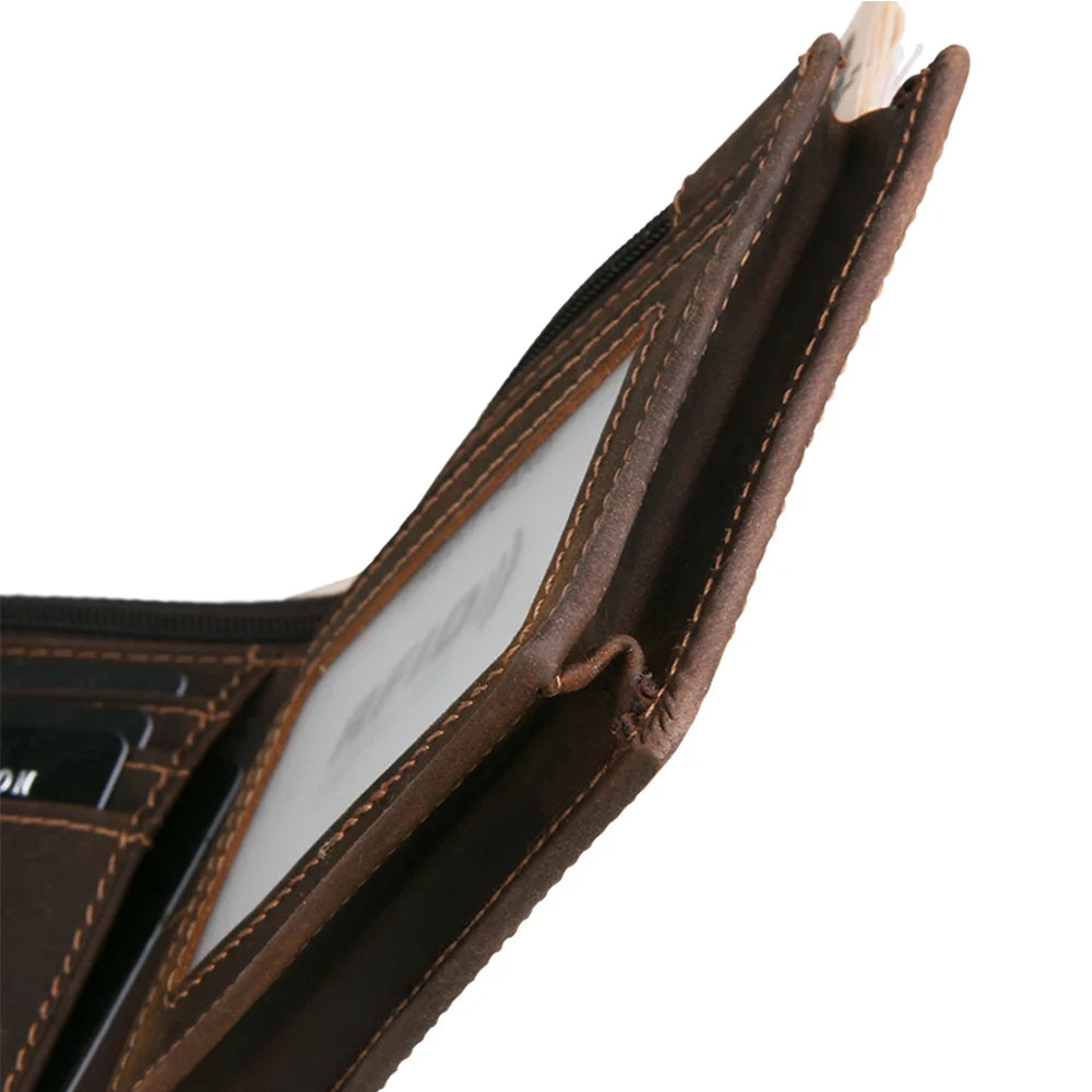 Brown leather wallet for men, ideal for everyday use