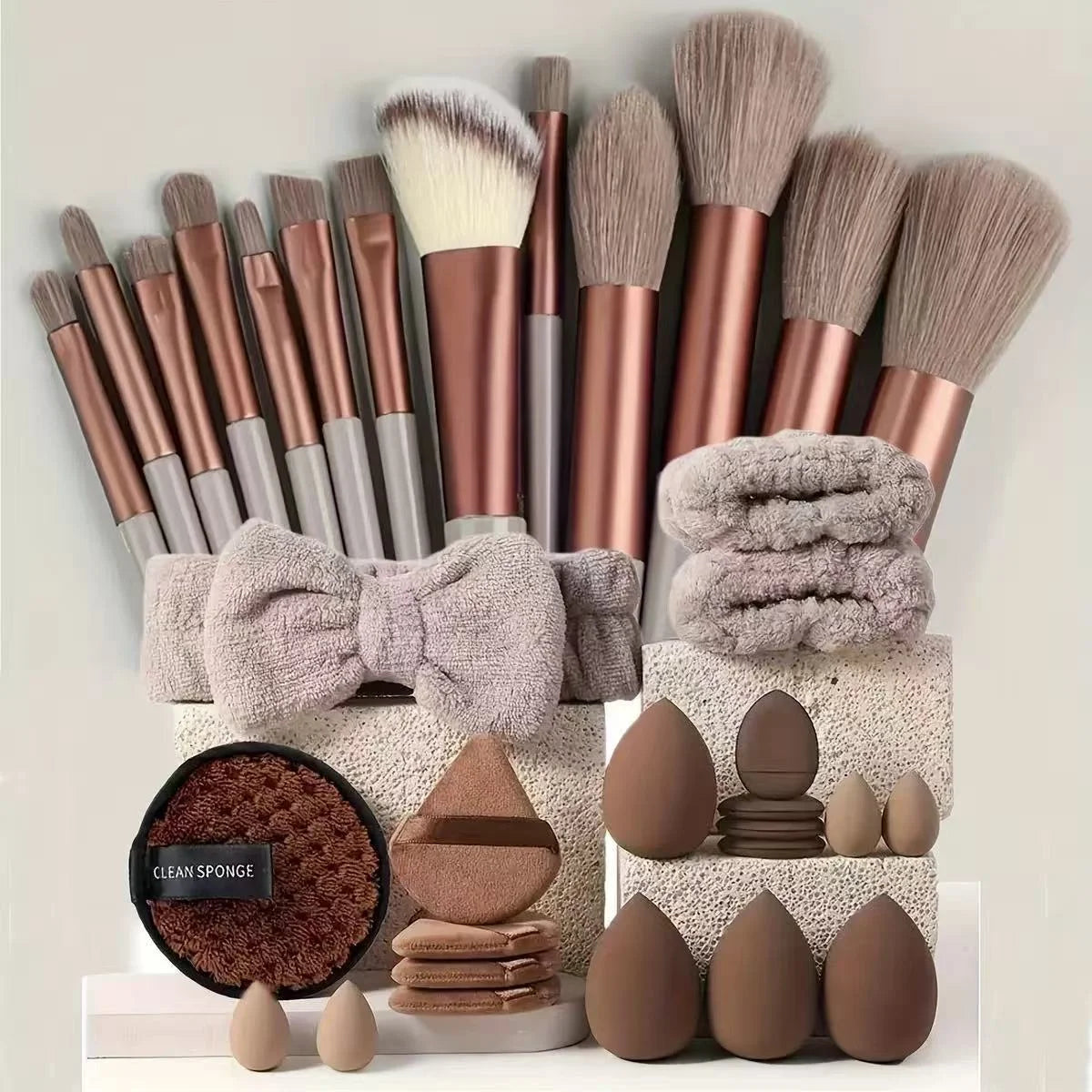 professional makeup brush set with soft bristles for beginners (photo 2 of 10)