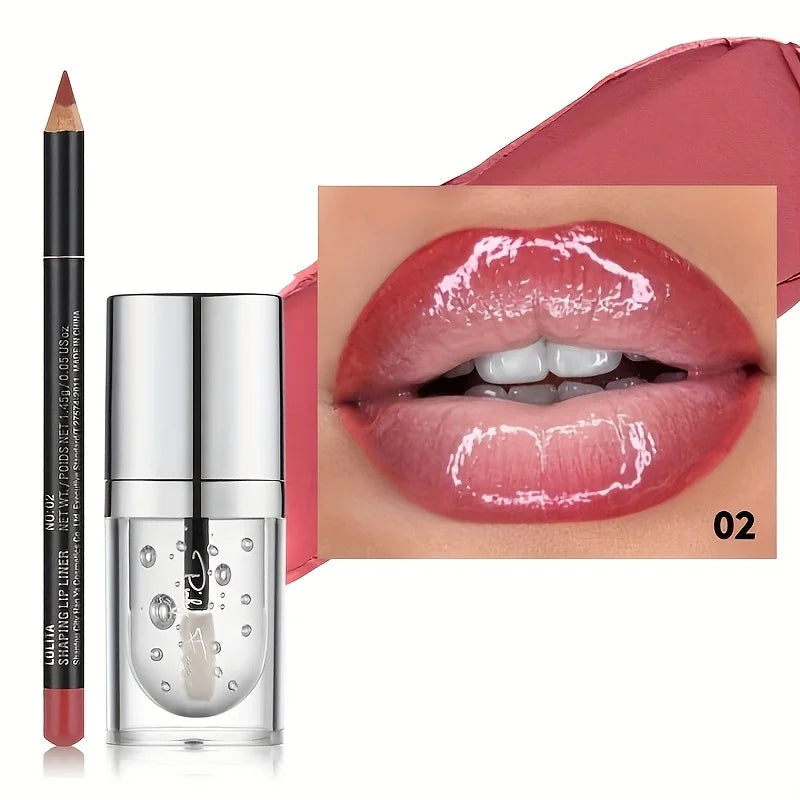 Lips with lip liner and glossy finish for a chic look