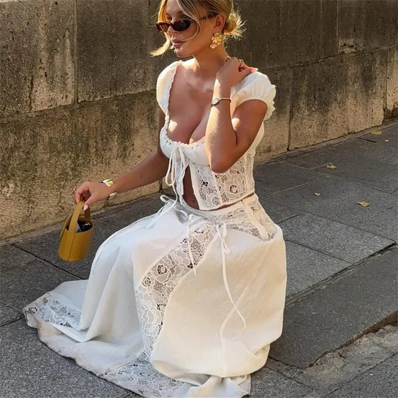 Women's white maxi skirt, lightweight fabric, perfect for summer outings