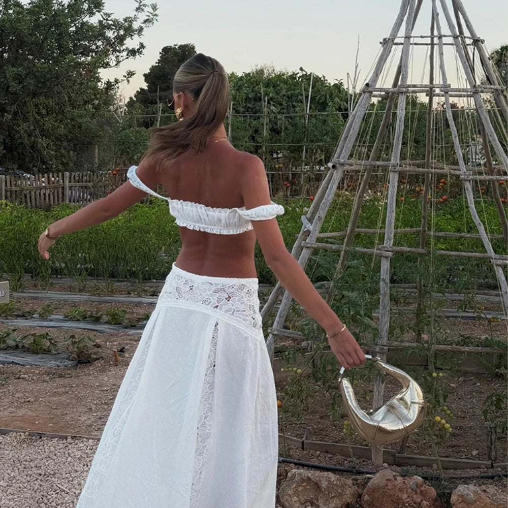 Women's white maxi skirt, lightweight, perfect for summer outings