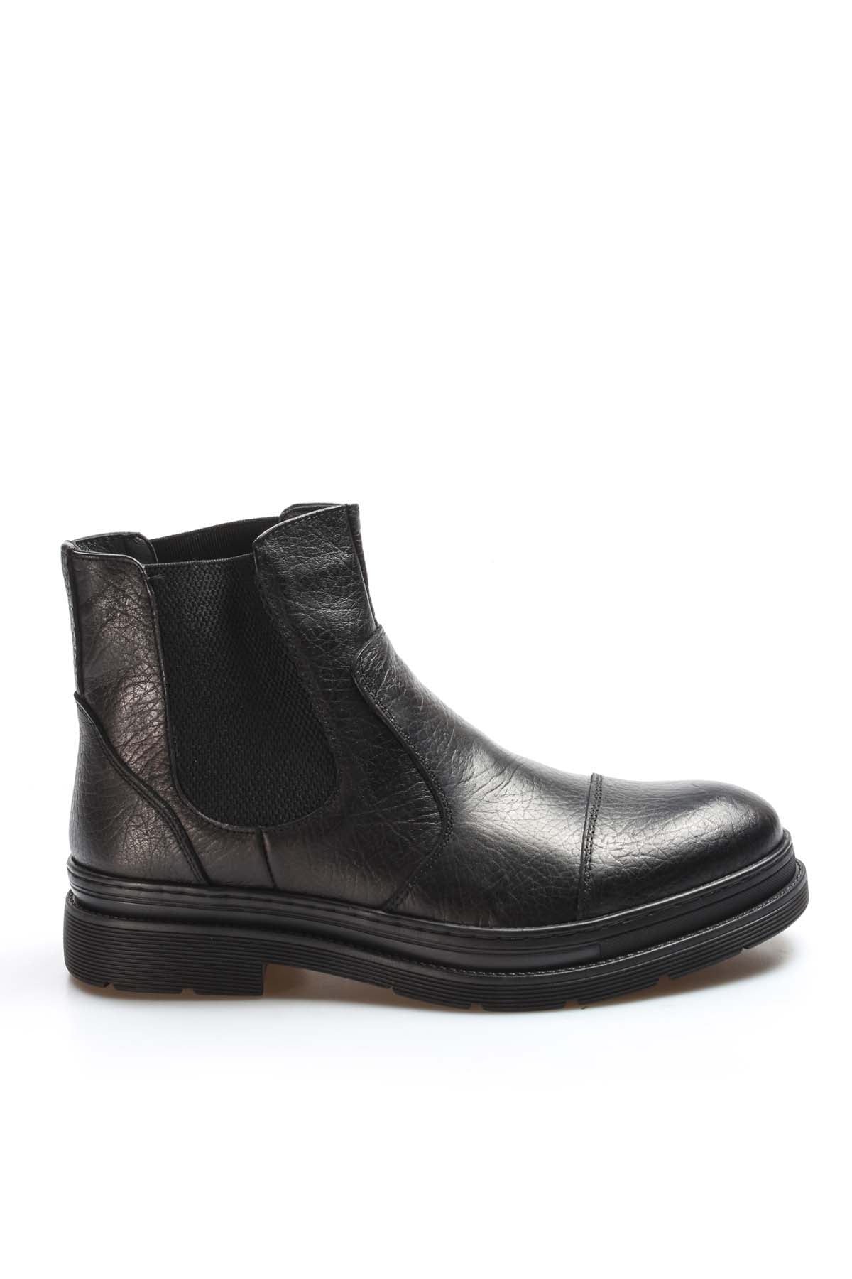 Men's Black Leather Chelsea Boots with Elastic Gussets – detail view