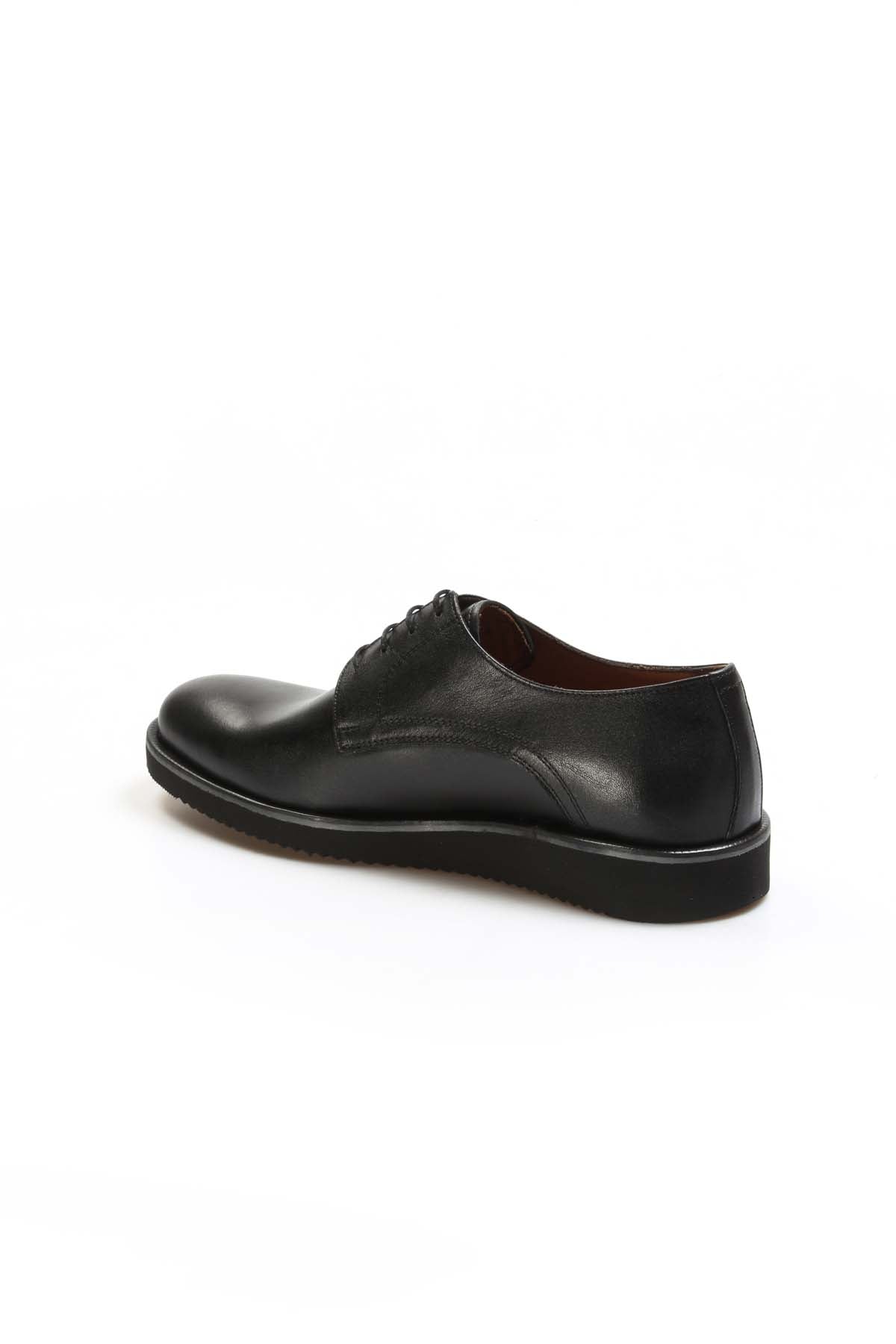 Men's Black Leather Derby Shoes with Sleek Design – detail view