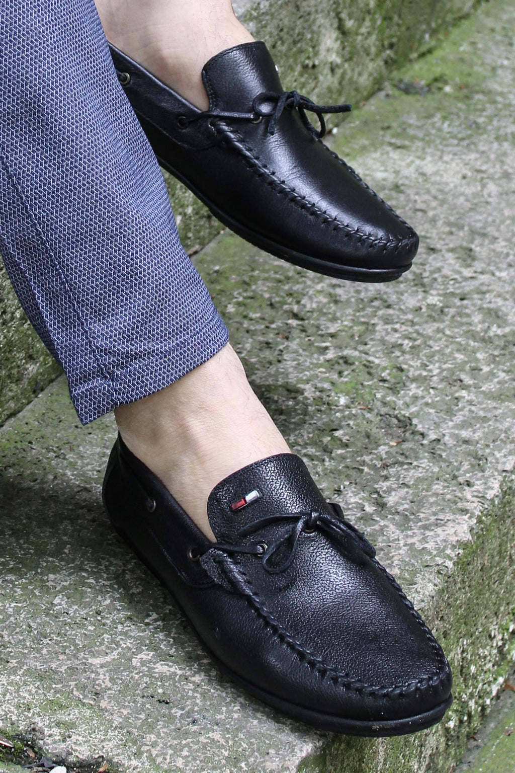 Men's Black Leather Loafers with Stylish Embellishments – front view