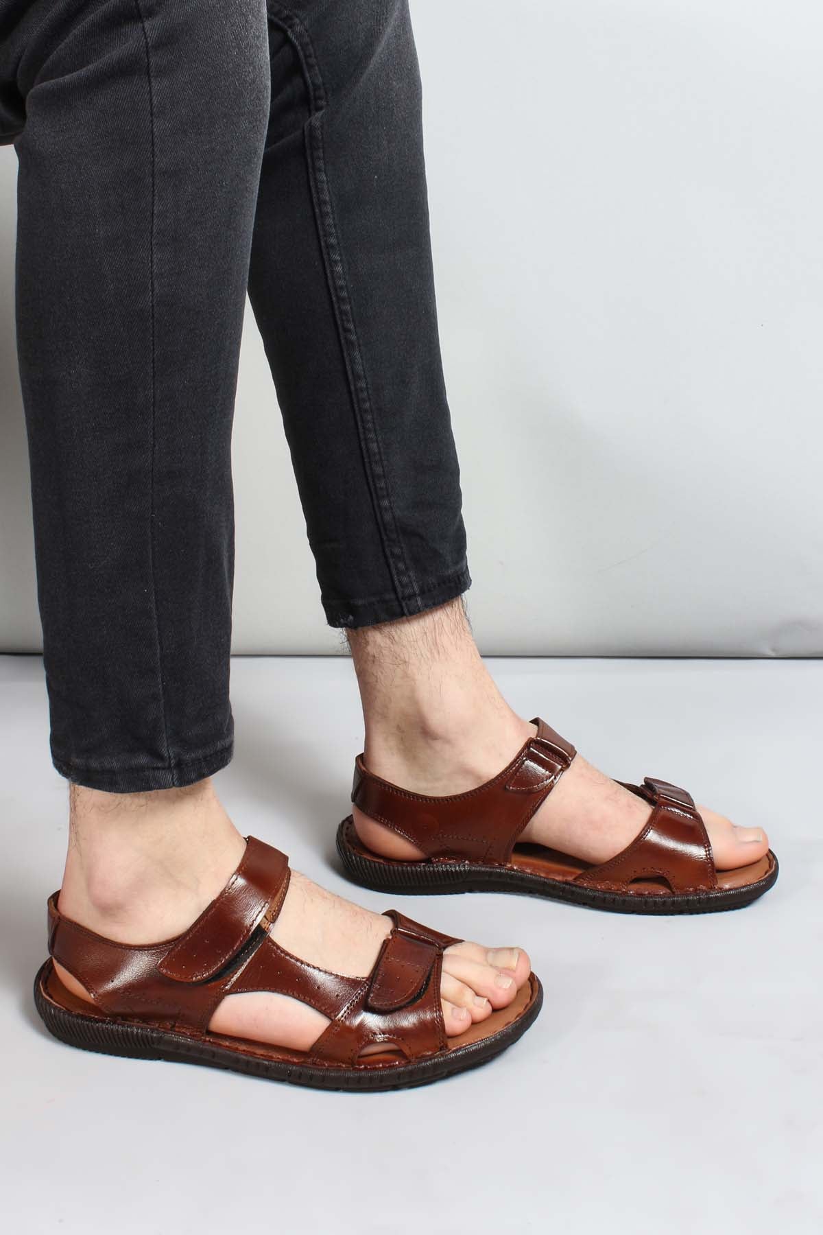 Men's Brown Leather Sandals with Adjustable Straps – front view