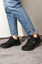 Men's All-Black Athletic Sneakers with Mesh Panels – detail view