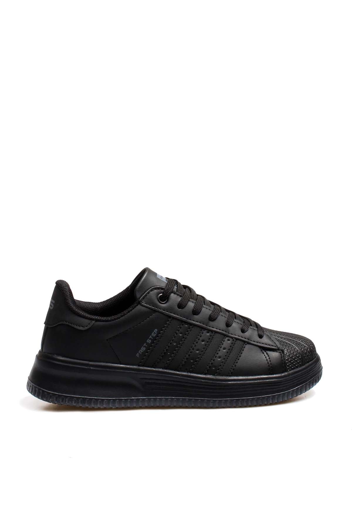 Men's All-Black Leather Low-Top Sneakers with Textured Toe – front view
