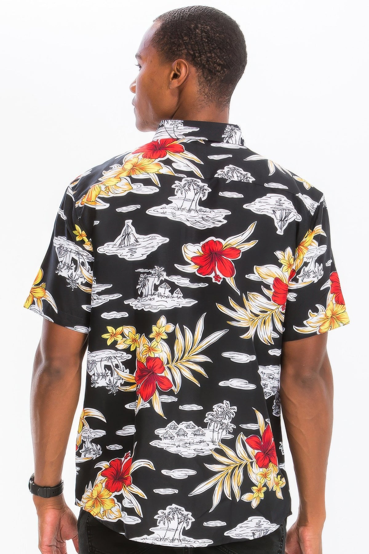 Print detail on men's black Hawaiian vacation shirt