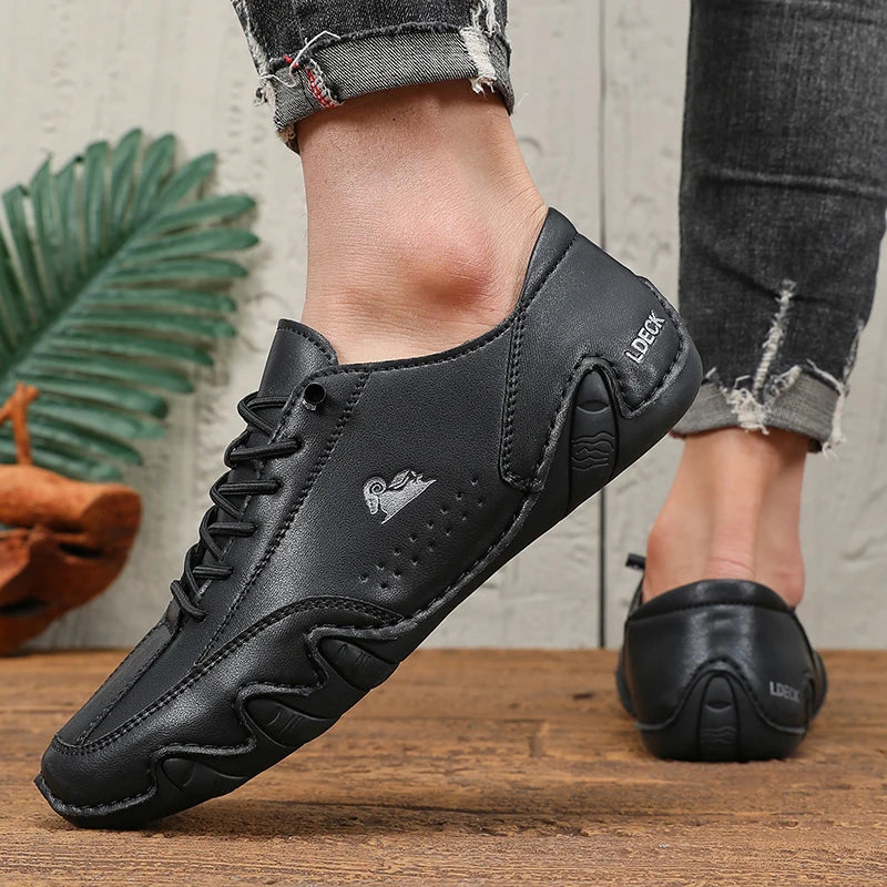 Men's black leather shoes, ideal for casual outings and comfort