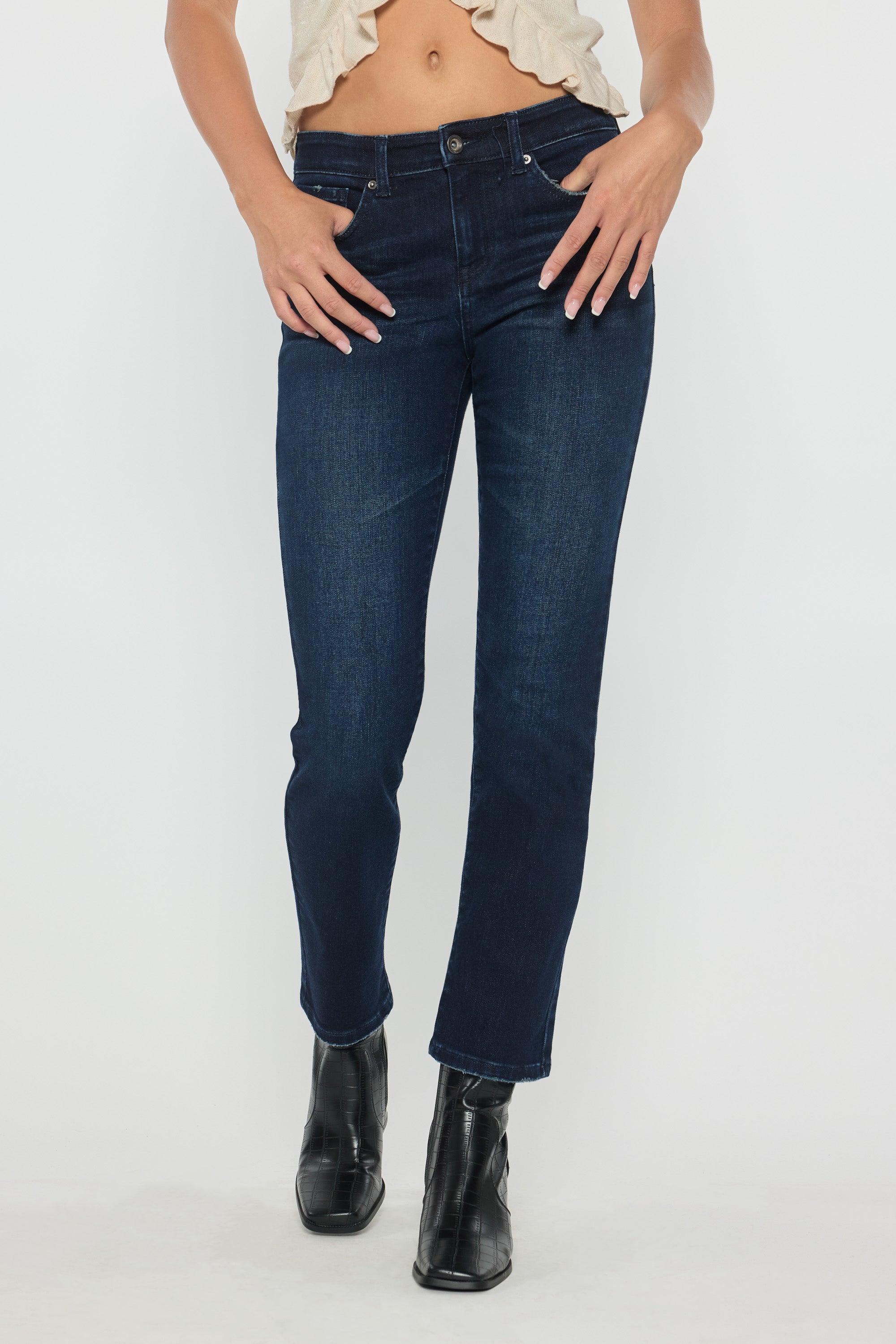women's mid rise jeans in dark wash for casual wear