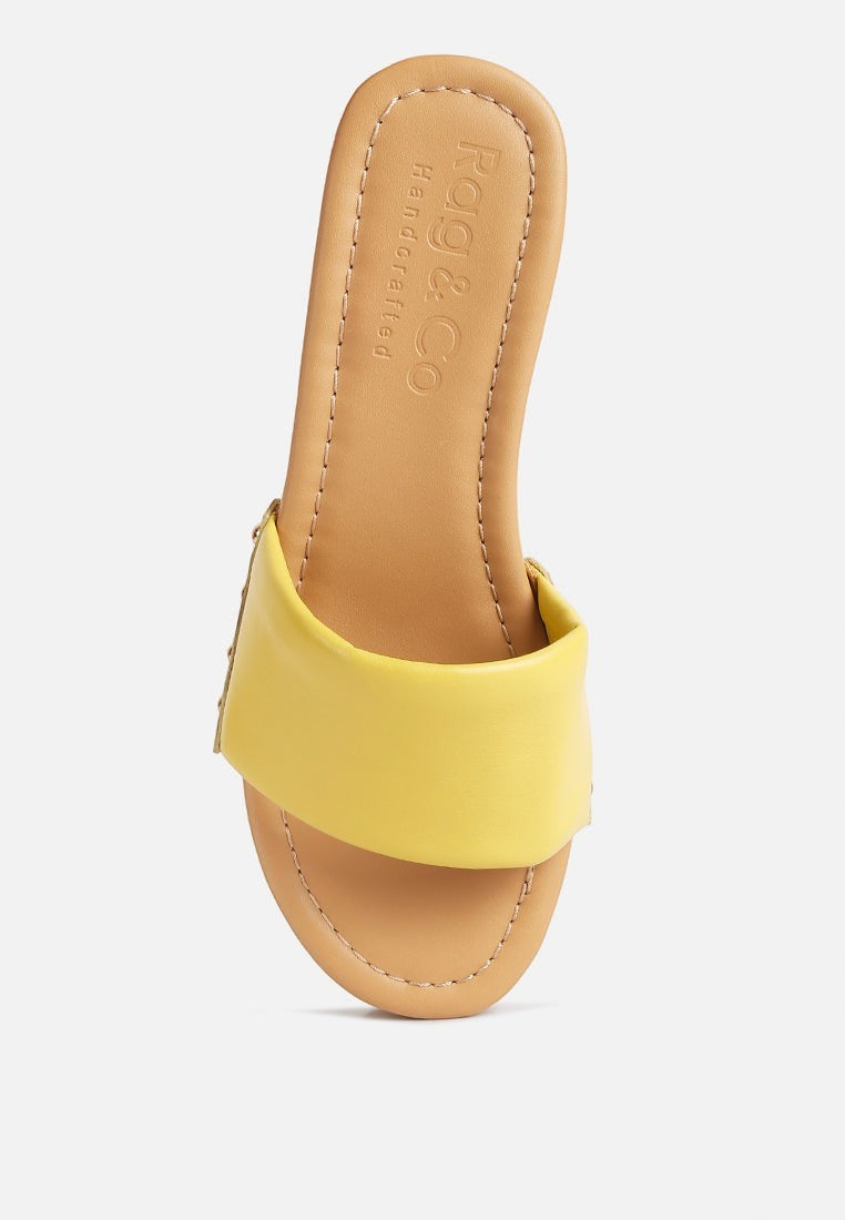 Sandales Minny en cuir à talons texturés, à enfiler