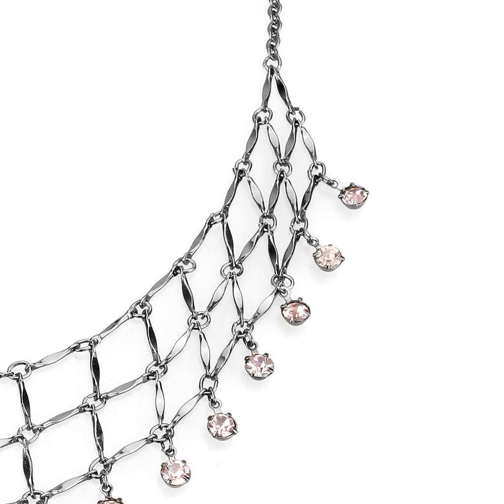 Stylish silver necklace with sparkling crystals, ideal as modern vacation jewelry for women