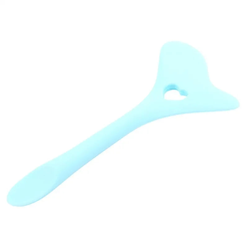 Light blue multi-functional eyeliner stencil for precise makeup application