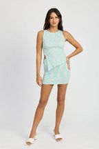 Multi Rib Top Button Detail - VacationGrabs