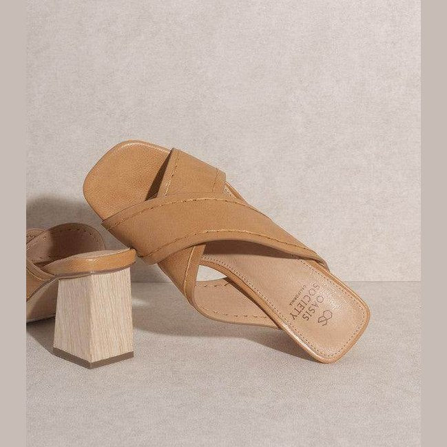 Oasis Society Women's Summer Vacation Sandals with Crossed Straps and Chunky Heel