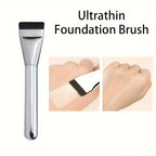 oval foundation brush with hypoallergenic nylon bristles (photo 5 of 8)