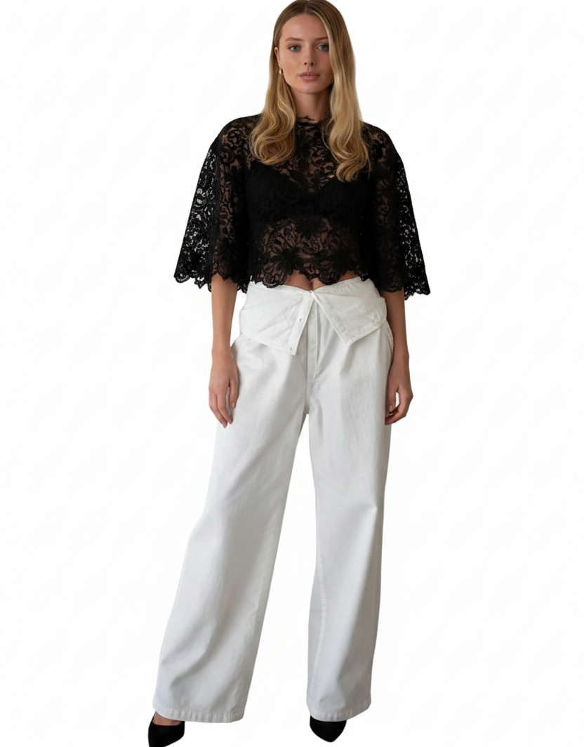 Chic Black Cropped Top with Lace Detail - Black