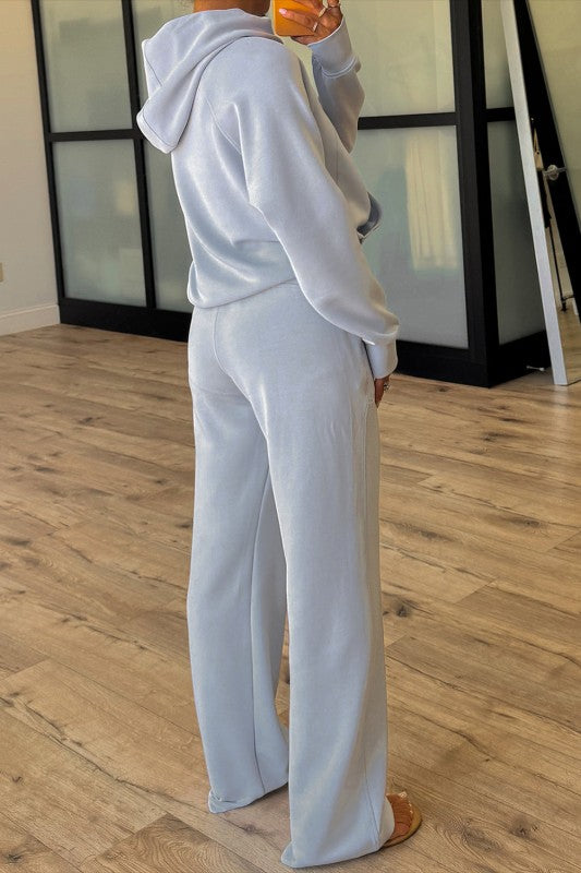 Women's light blue pants and bra set for comfortable activewear