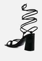 Piri Toe Ring Tie Up Block Sandals