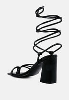 Piri Toe Ring Tie Up Block Sandals