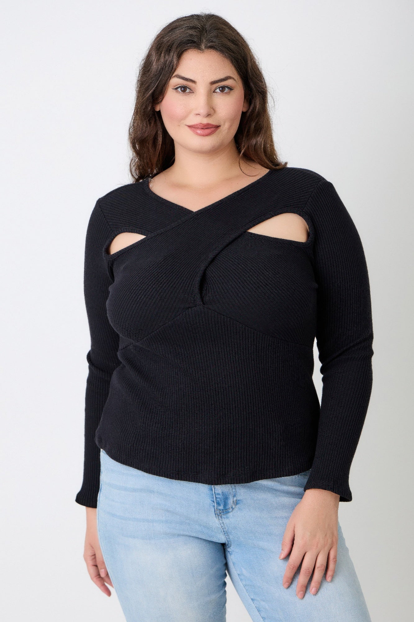 Black ribbed plus size clothiers sweater with stylish cutouts