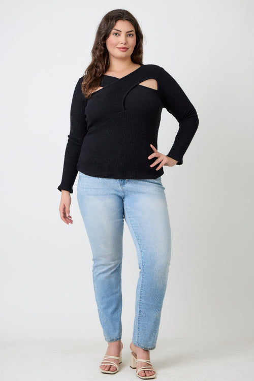 Black plus size clothiers long-sleeve top, chic and stylish for casual outings