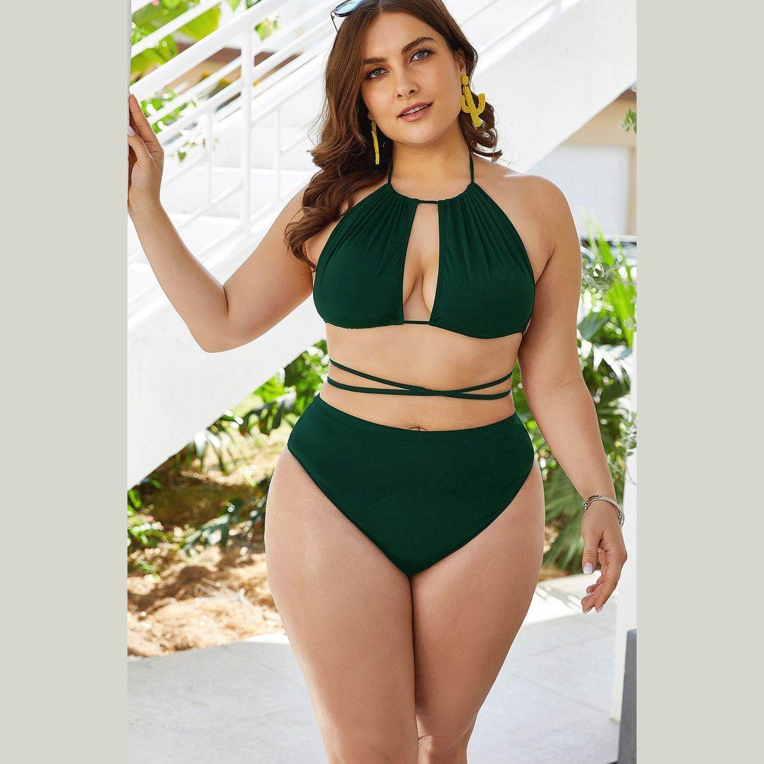 Trendsi plus size cutout bikini in deep green with a halter neck and high-waisted bottom for stylish beachwear