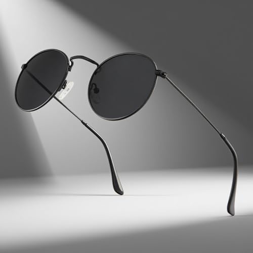 Black polarized sunglasses for stylish outdoor adventures