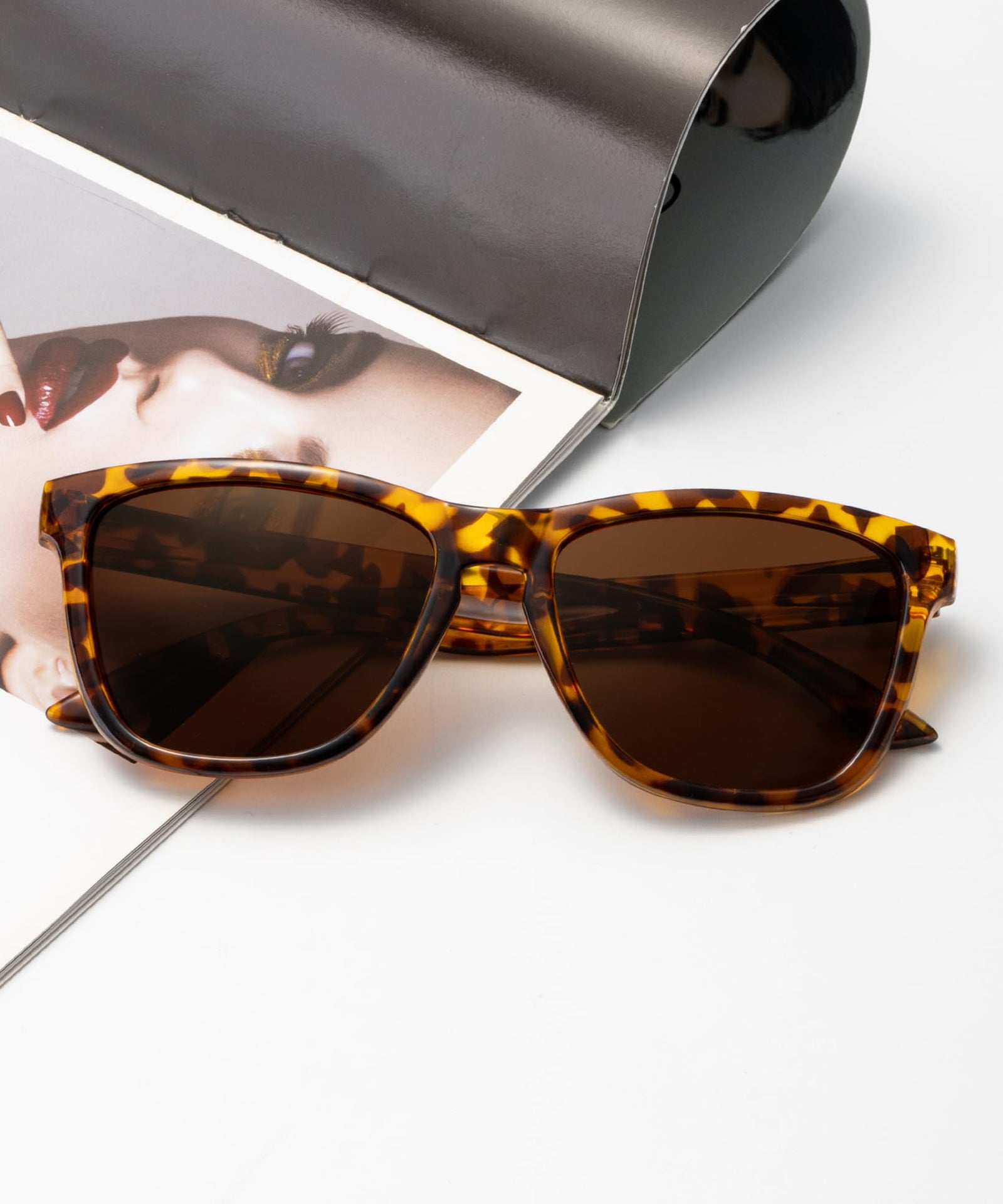 VacationGrabs polarized sunglasses in tortoiseshell, perfect for sunny days