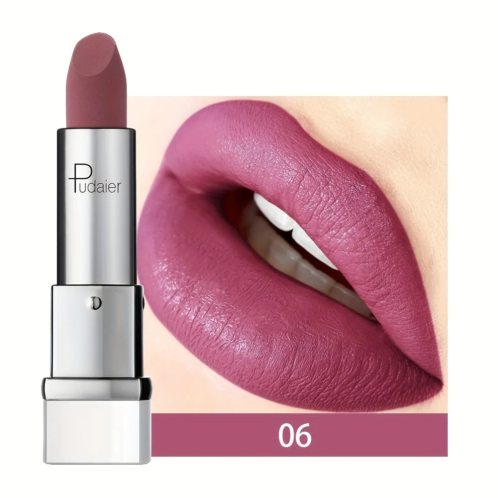 Pudai lip tint on lips, soft matte finish in color 06