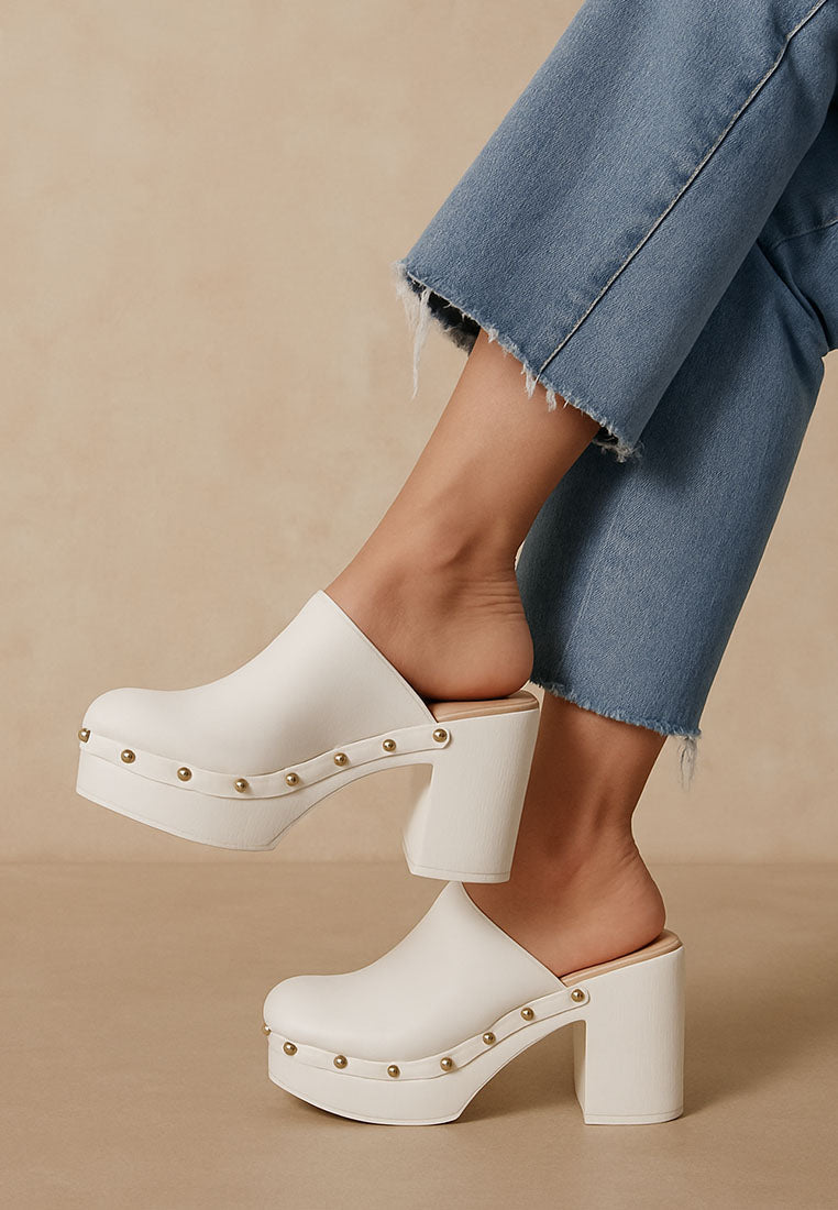 Stylish white recycled leather clogs with chunky heels and gold accents for women's summer fashion