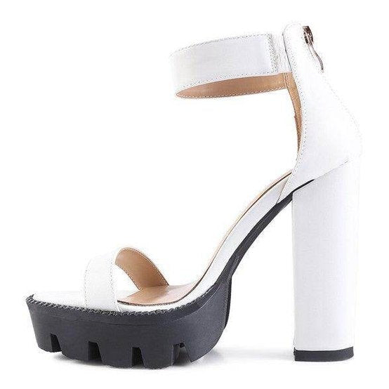 Stylish women's heels with a chunky heel design and a rattle snake pattern shoes for a trendy look