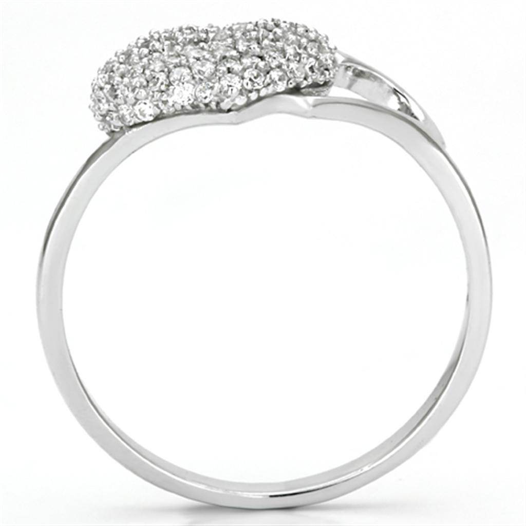 Stunning women's ring with sparkling stones, perfect as vacation jewelry for women