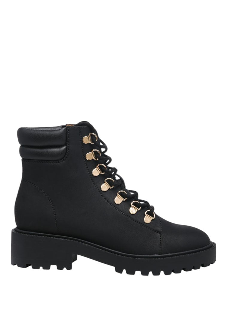 Shirly Quilt Collared Ankle Boots