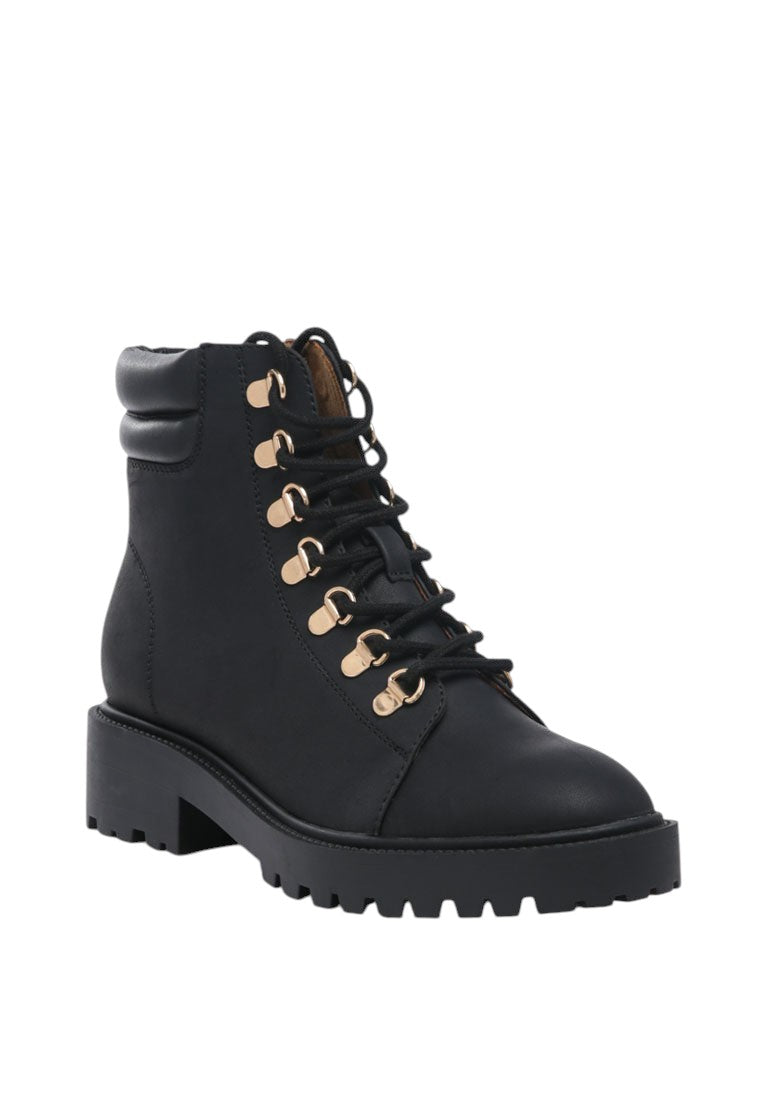 Shirly Quilt Collared Ankle Boots