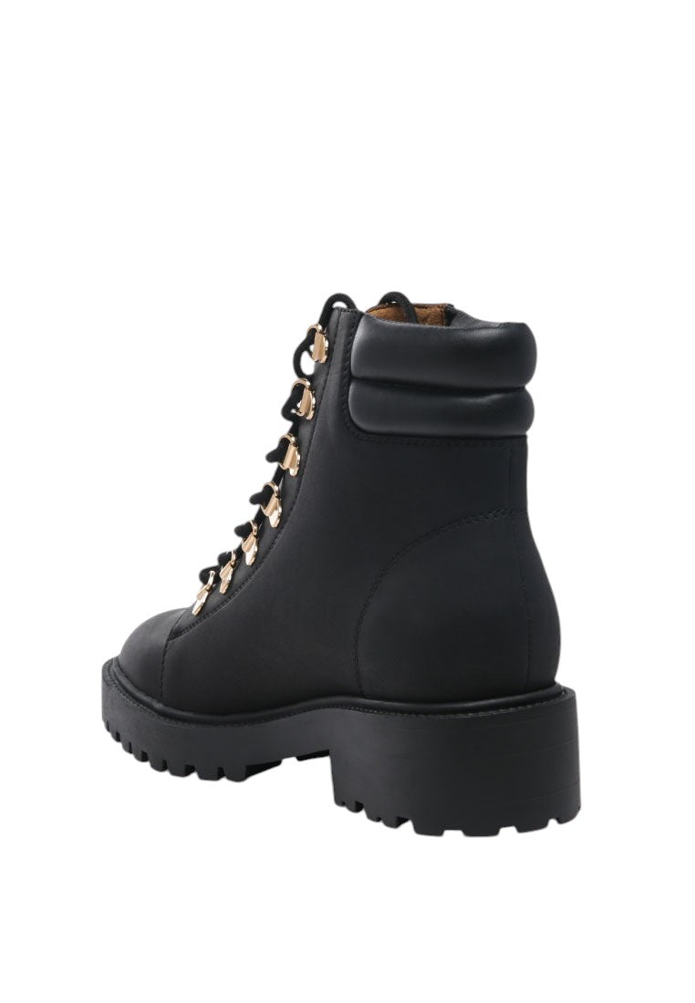Shirly Quilt Collared Ankle Boots