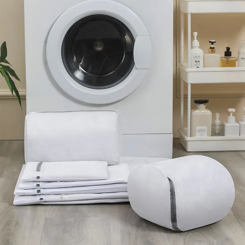 White shoe washing bag for sneakers, durable mesh material, laundry use
