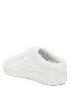 Women's white sneakers with cozy fur lining for casual wear