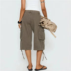 Casual women's cargo shorts in denim, ideal for summer outings